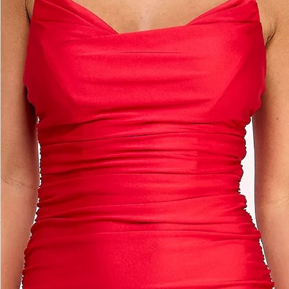 B DARLIN Womens Fitted Small Train Adjustable Spaghetti Strap Gown Dress Size 0 - Picture 3 of 6